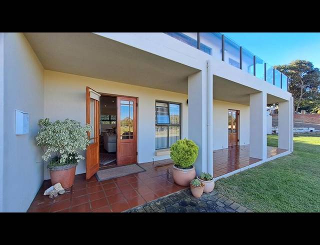 4 BEDROOM HOUSE FOR SALE IN STILBAAI EAST